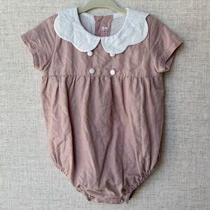 La Coqueta Lina Dusty Pink Linen Baby Bubble Romper Playsuit with White Collar